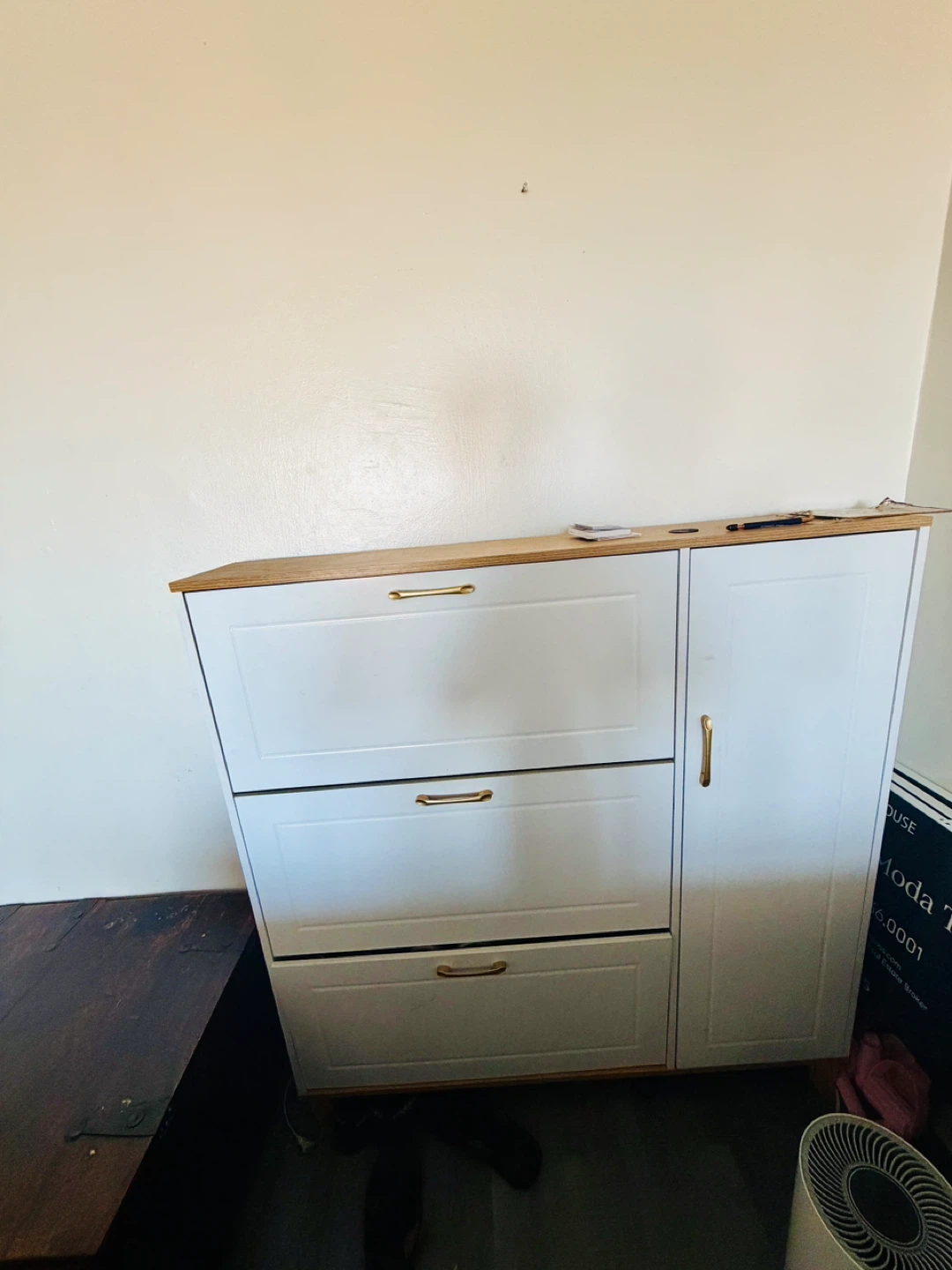 White Shoe Cabinet with Wood Top - photo 2
