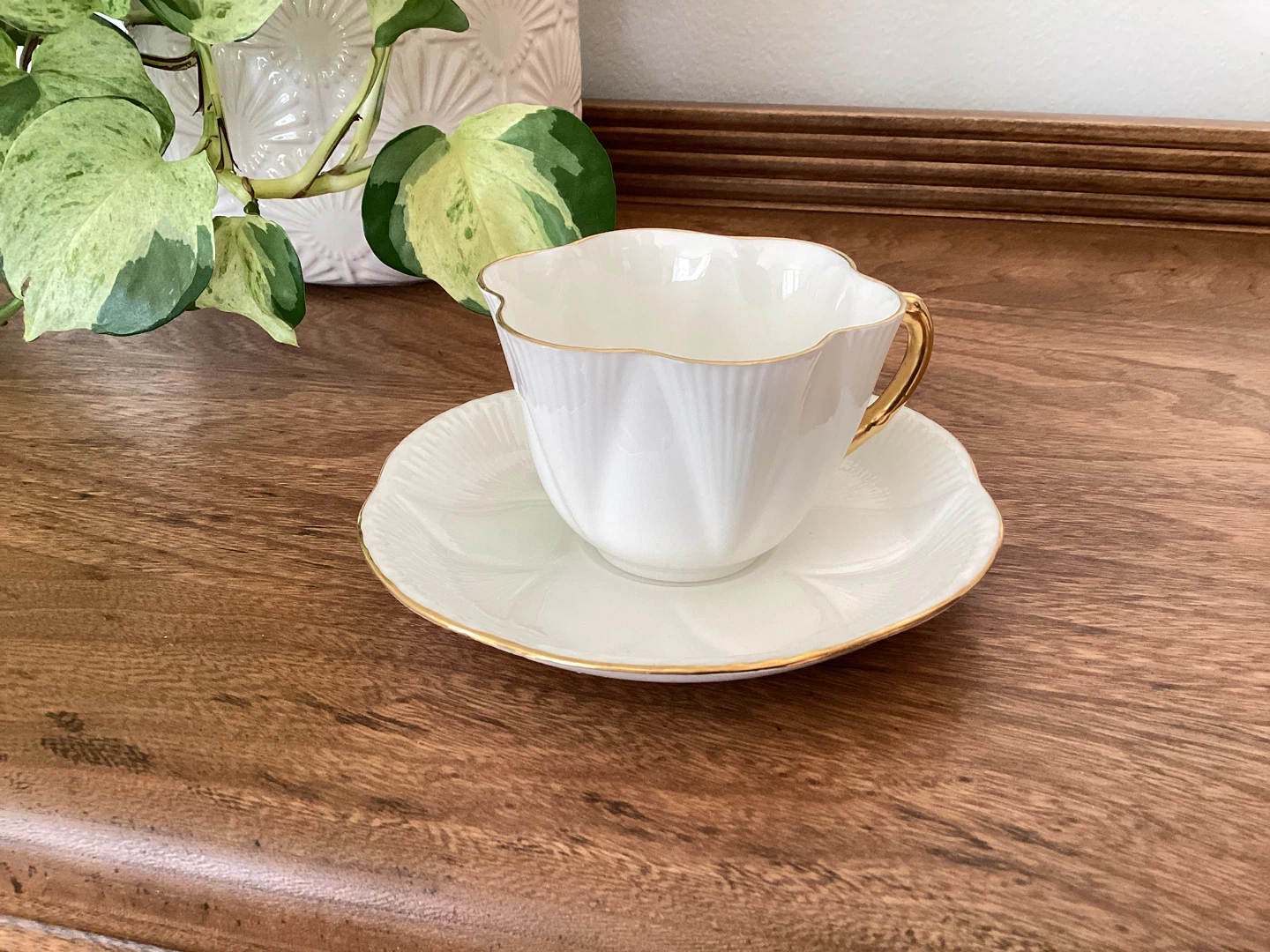 Shelley Fine Bone China Teacup and Saucer Set - photo 2