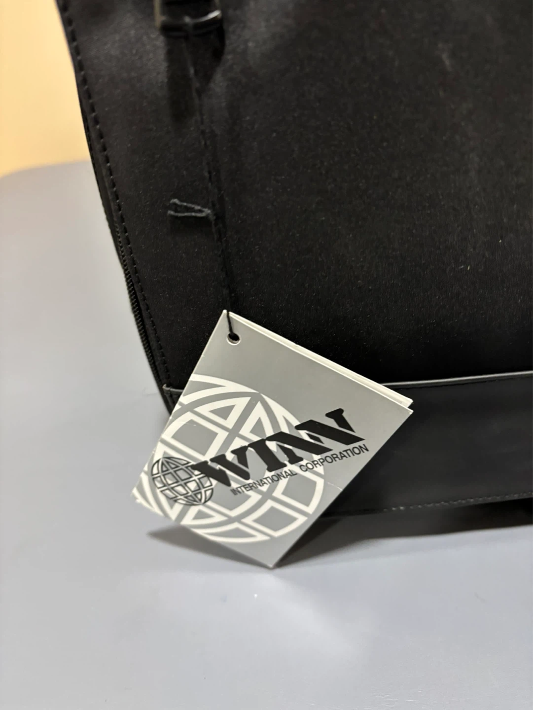 Winn Black messenger Style Bag - photo 2