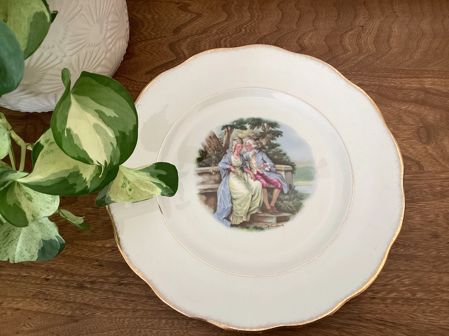 Queen Anne Fine Bone China Plate