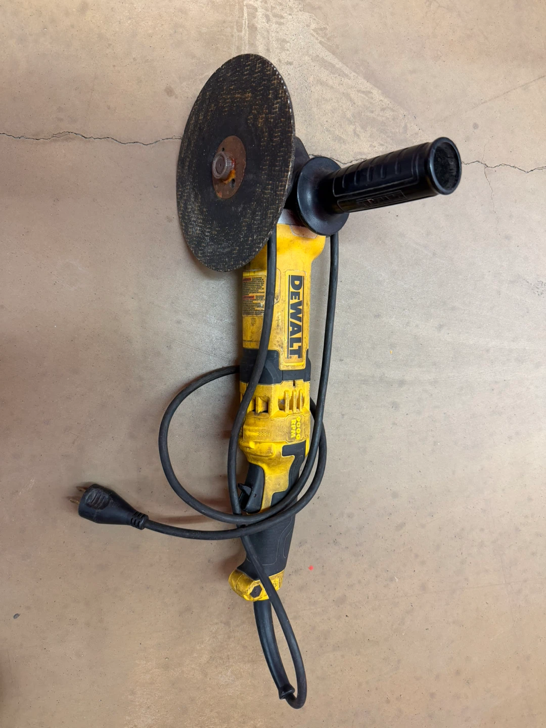 DEWALT 2000 RPM Angle Grinder with Disc