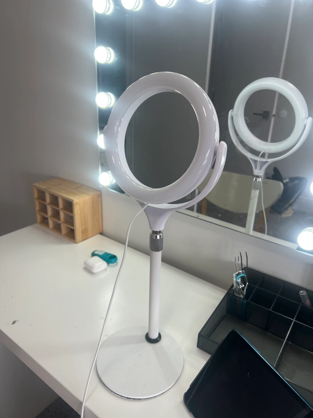 LED Ring Light Mirror