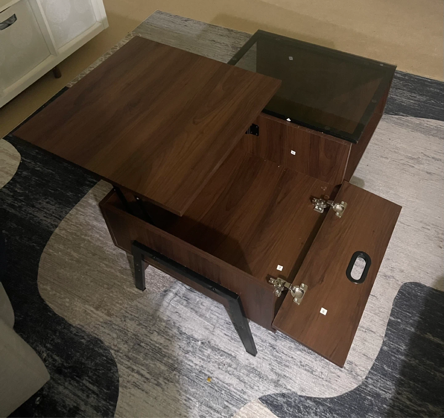 MOVING SALE - Lift Top Coffee Table with Glass Top - photo 3