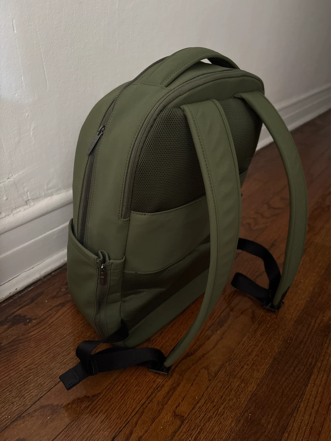 Away Commuter Backpack, green - photo 3
