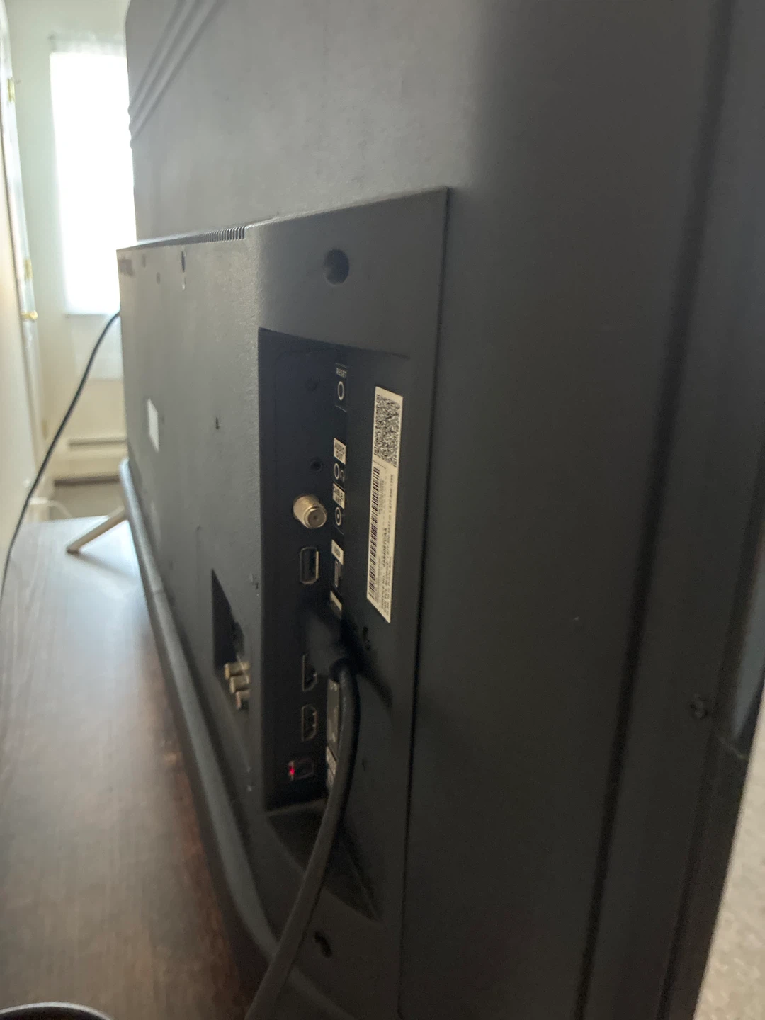 Roku tv 42 inches and stand - photo 3