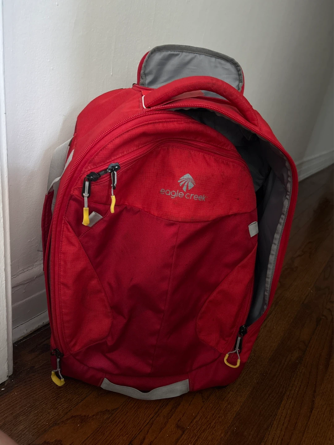 Eagle Creek European carry on suitcase