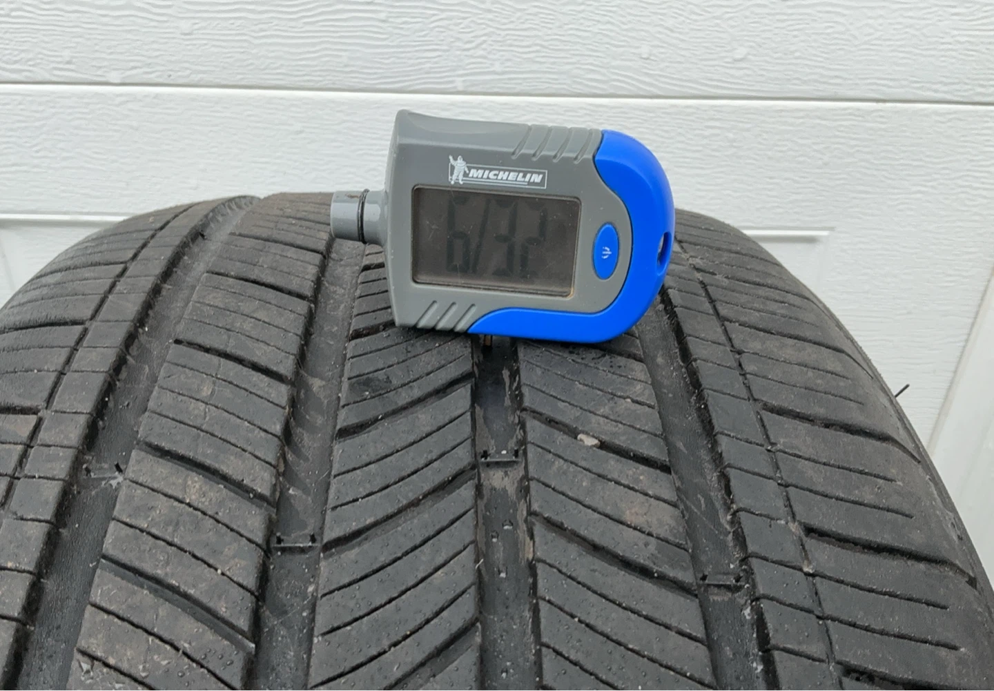 Michelin 225/40R18 Tires (Set of 4) - photo 3
