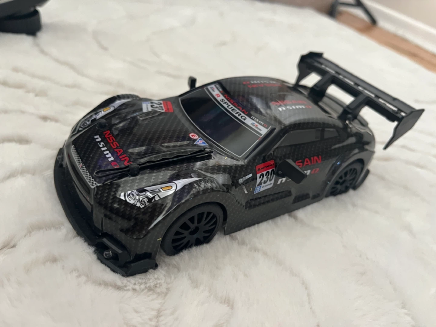 Nissan GT-R R/C Car - photo 2