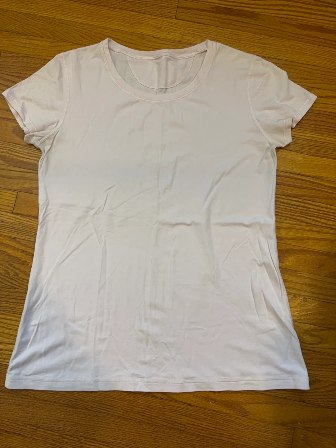 Lululemon short-sleeve shirt - soft pink