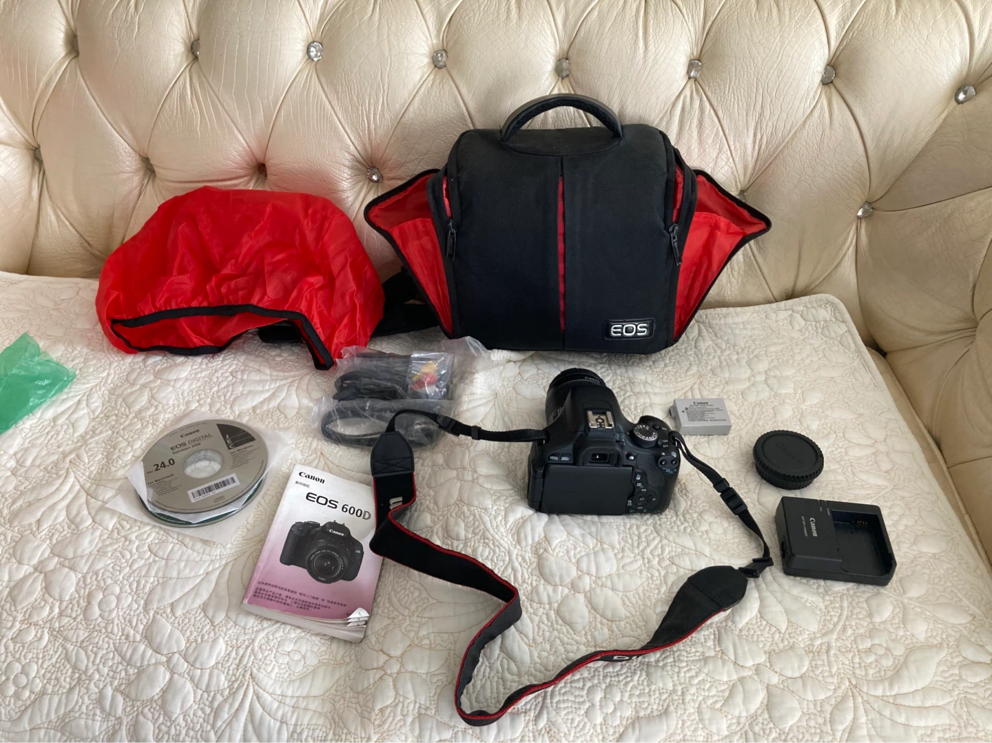 Canon EOS 600D DSLR Camera complete set - photo 3