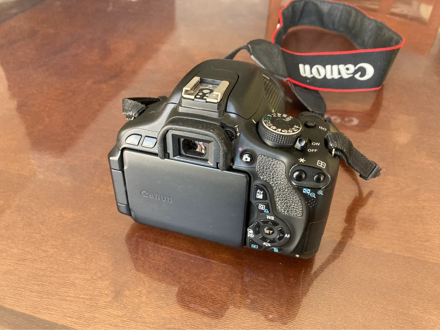 Canon EOS 600D DSLR Camera complete set - photo 2