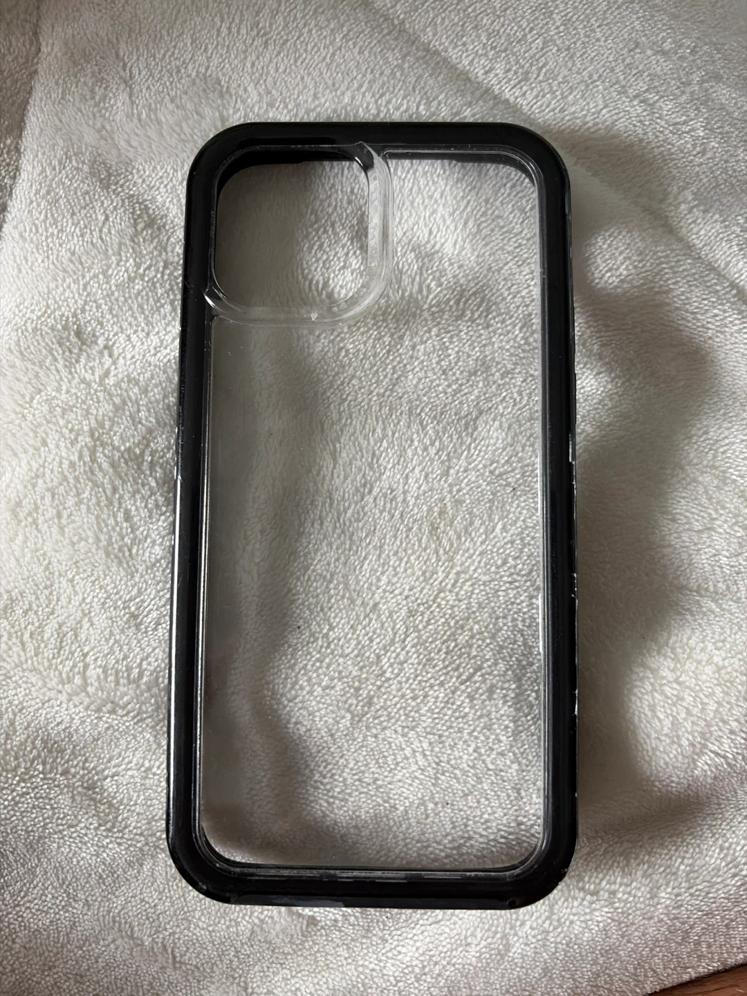 Black iPhone 15 otterbox case - photo 2
