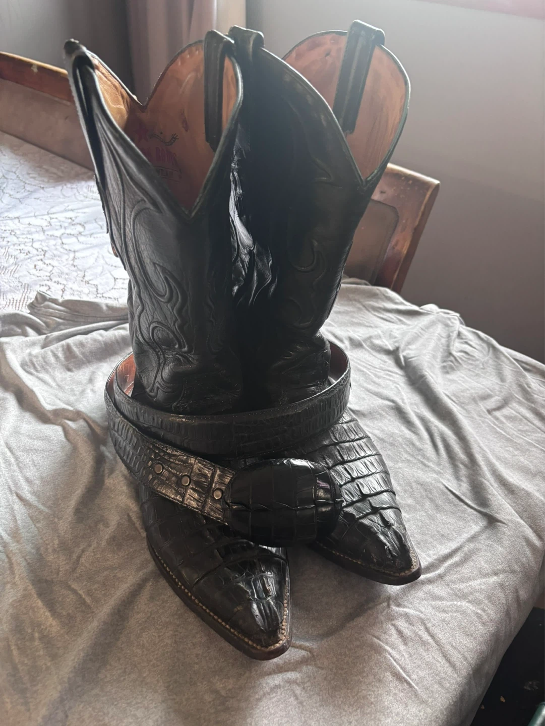 Los Altos Boots & El General Crocodile Belt