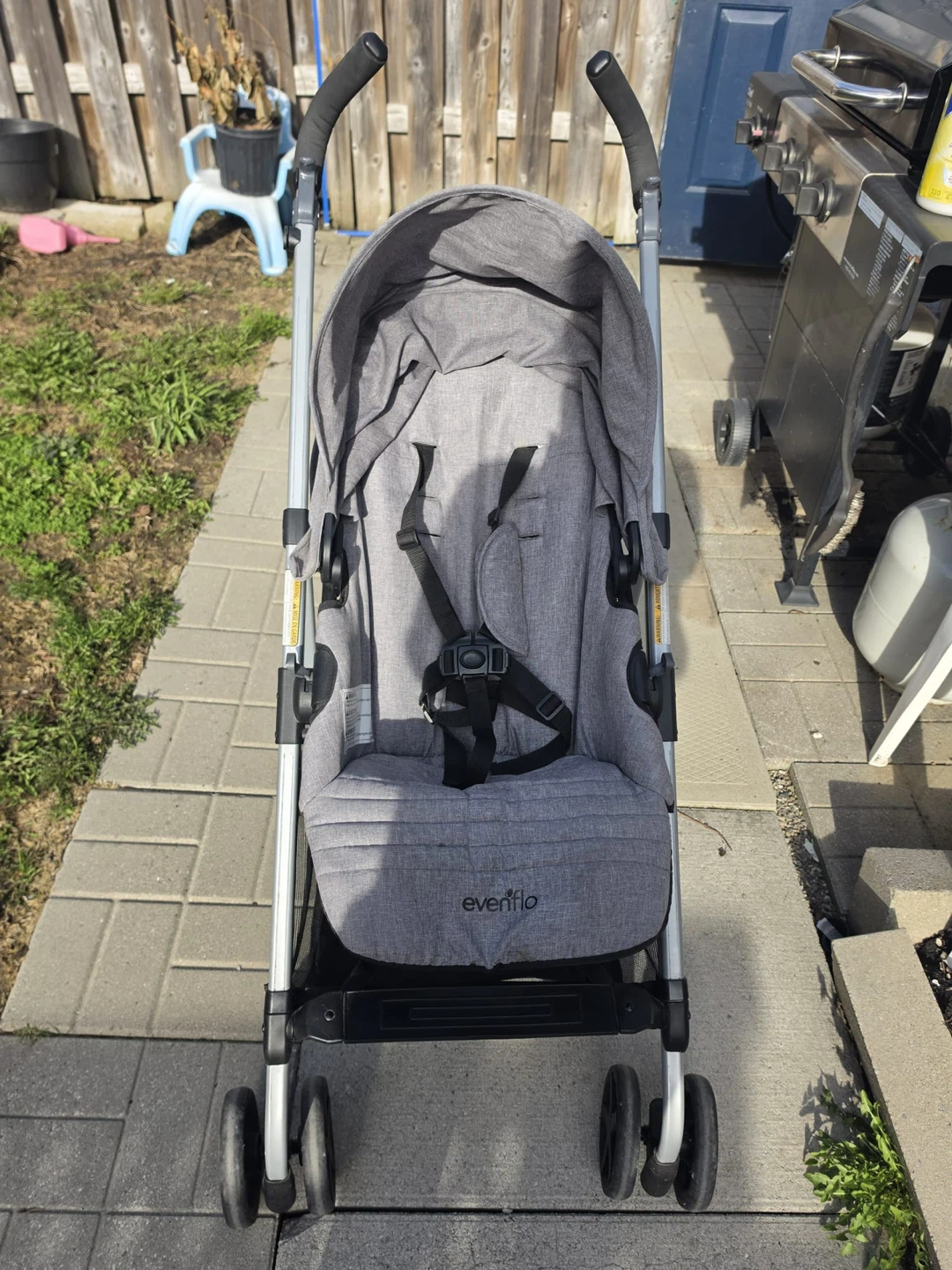 Evenflo Grey Lightweight Stroller - photo 5