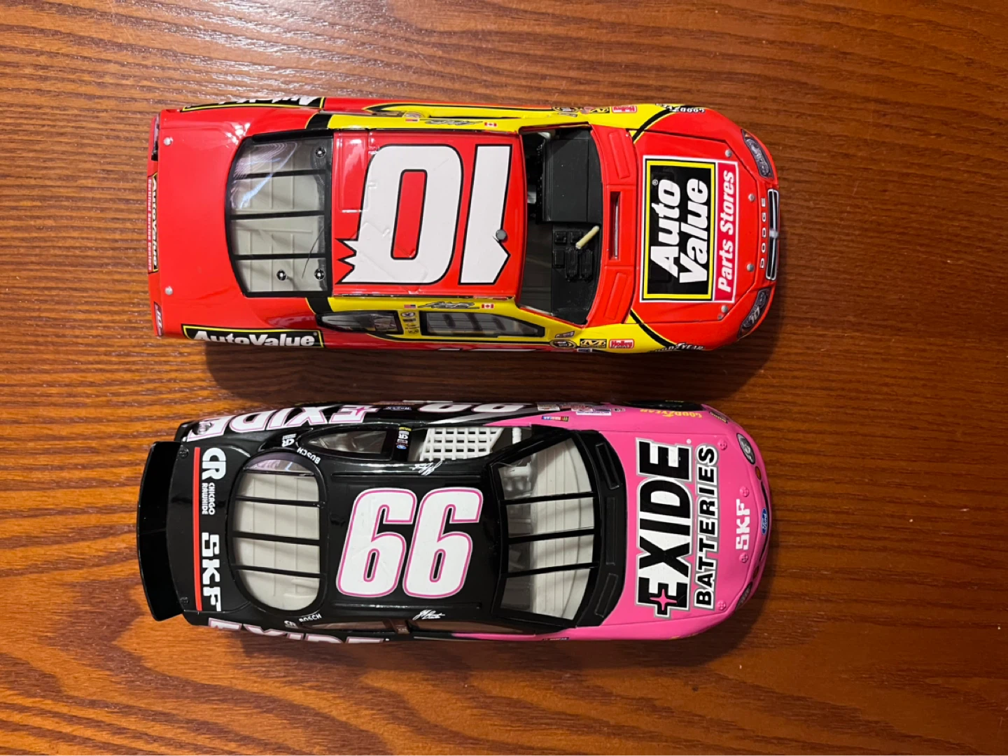 NASCAR CARS 1:24 Scale diecast (Read description) - photo 4