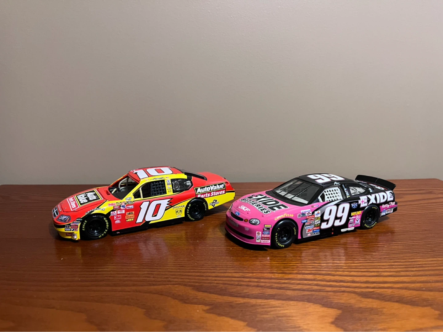 NASCAR CARS 1:24 Scale diecast (Read description)