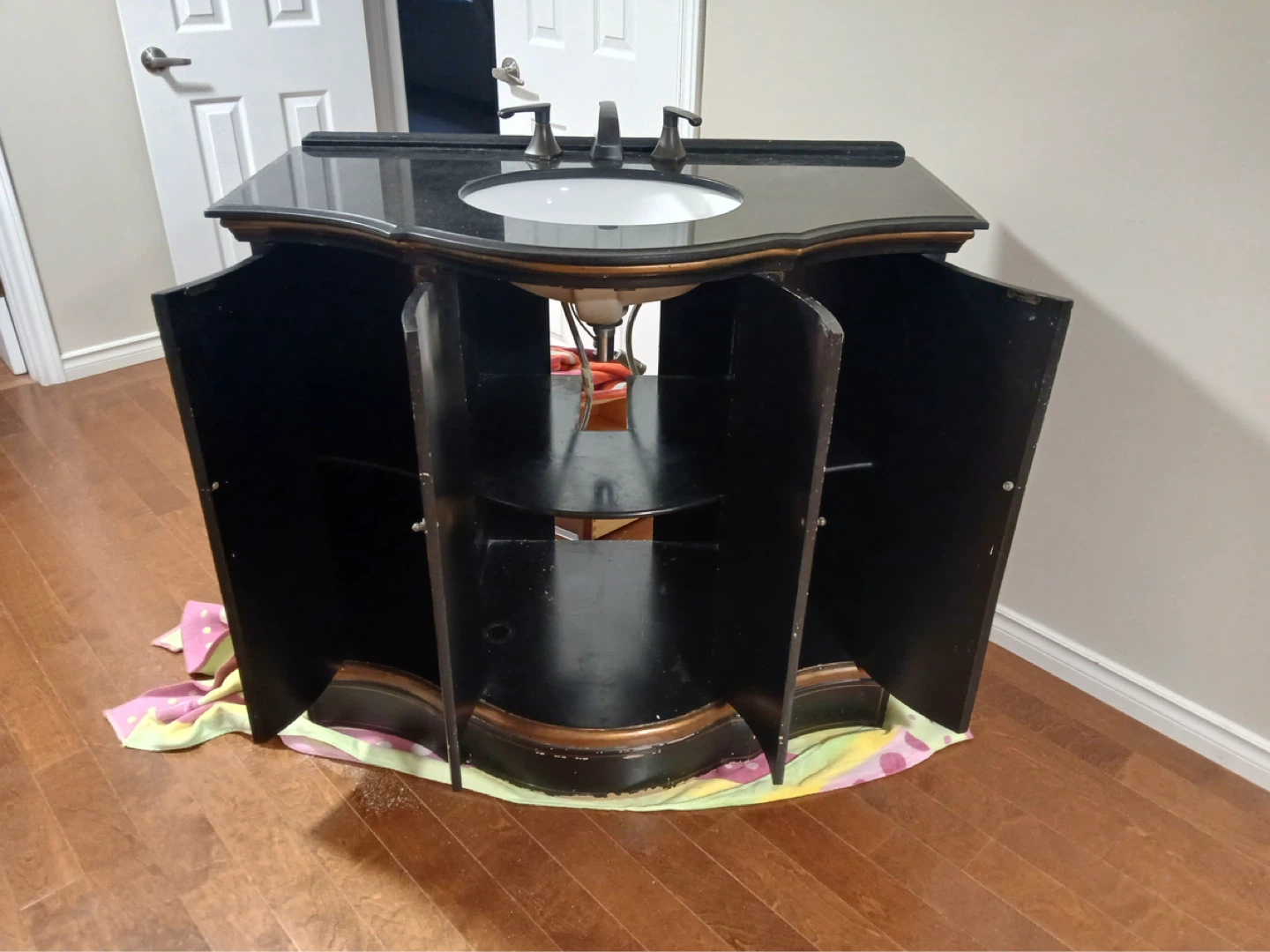 Bathroom Vanity with Sink and Faucet - photo 2
