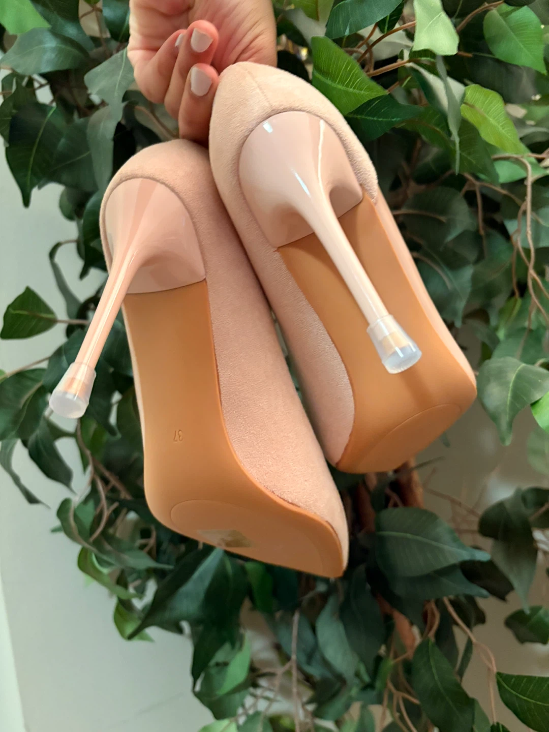 Women's Nude Suede and Patent Pumps - Size 7 - photo 4