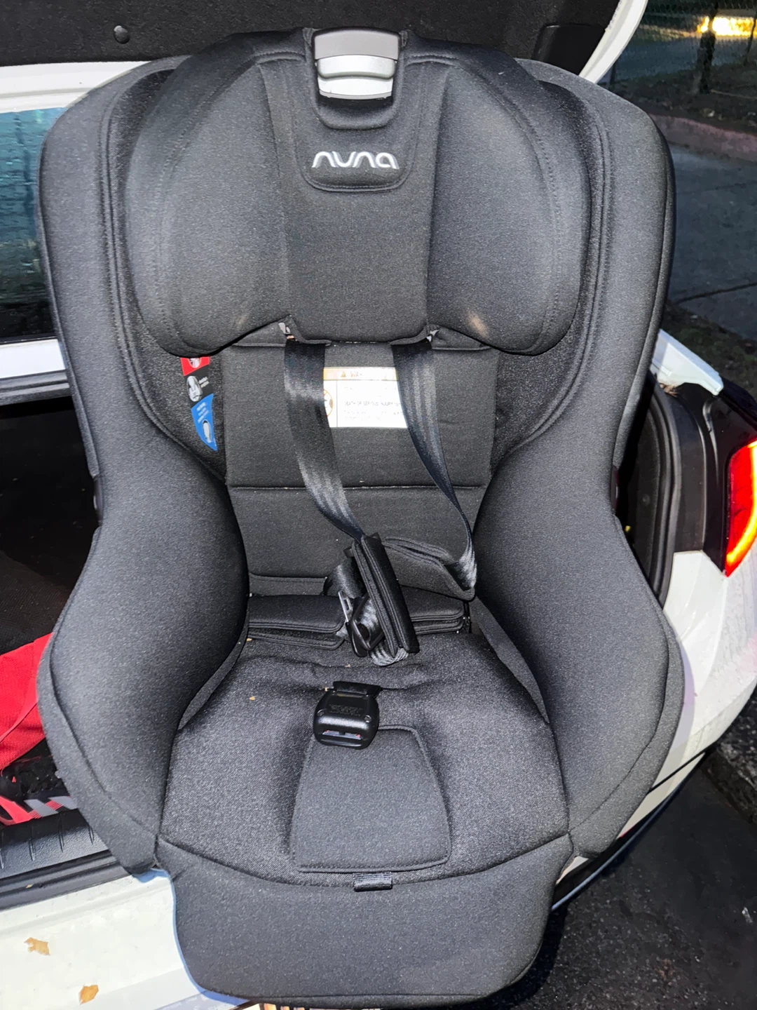 Nuna car seat - photo 2