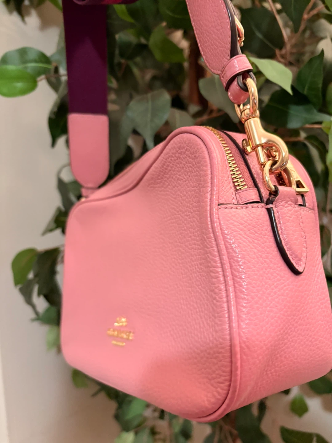 Coach Pink Pebbled Leather Camera Bag - photo 4