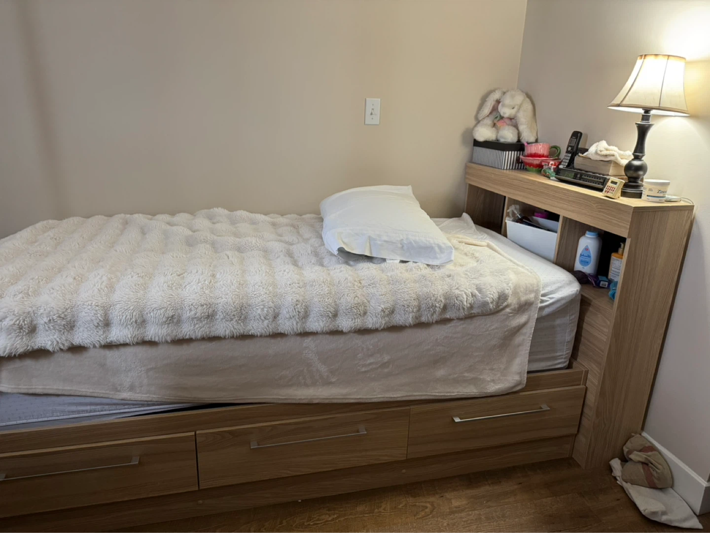 Twin Bed with Storage Drawers and Pink Cloud Bedding - photo 2