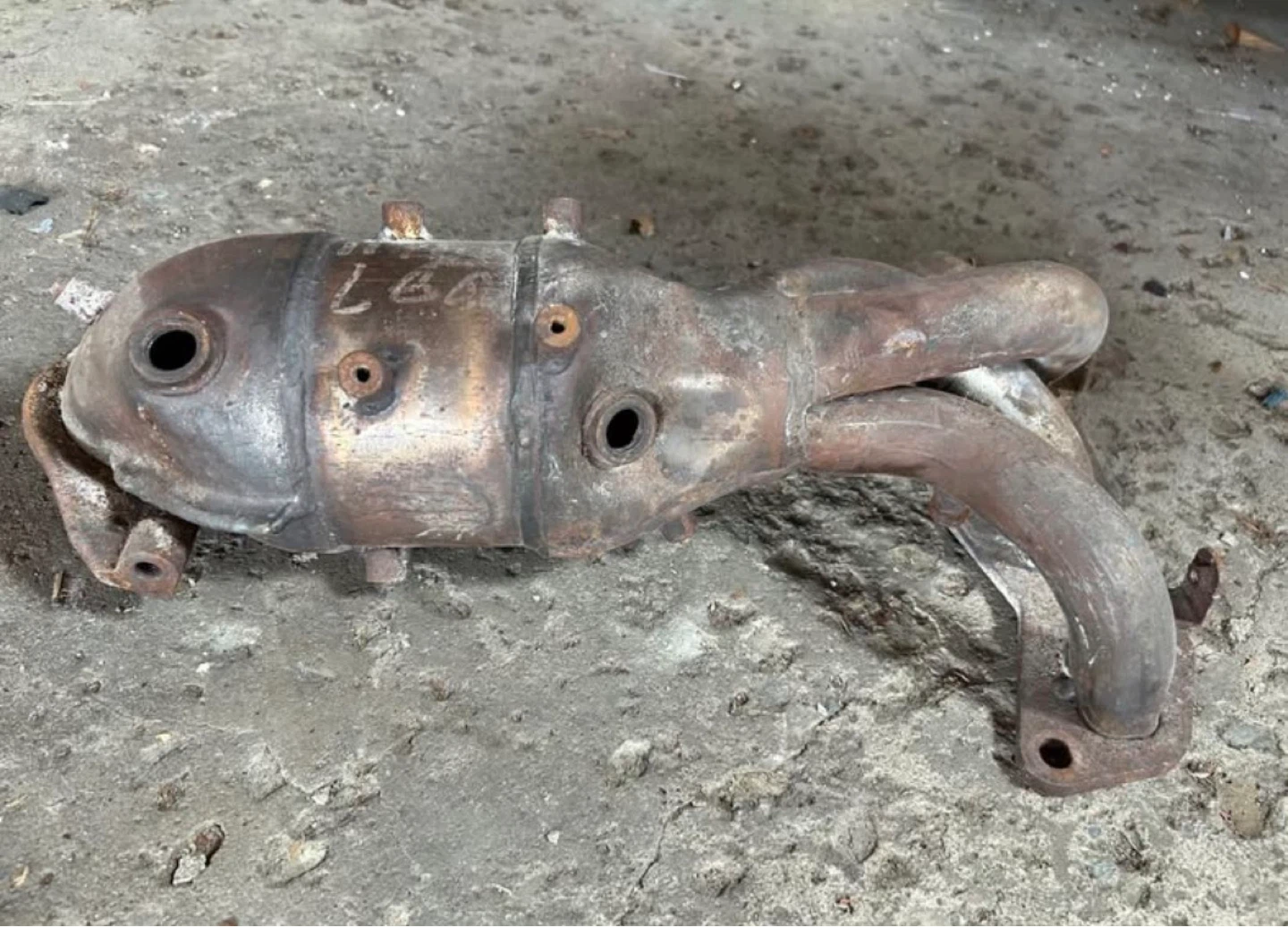 Used Catalytic Converter Exhaust Manifold Nissan Altima 2003 - photo 2