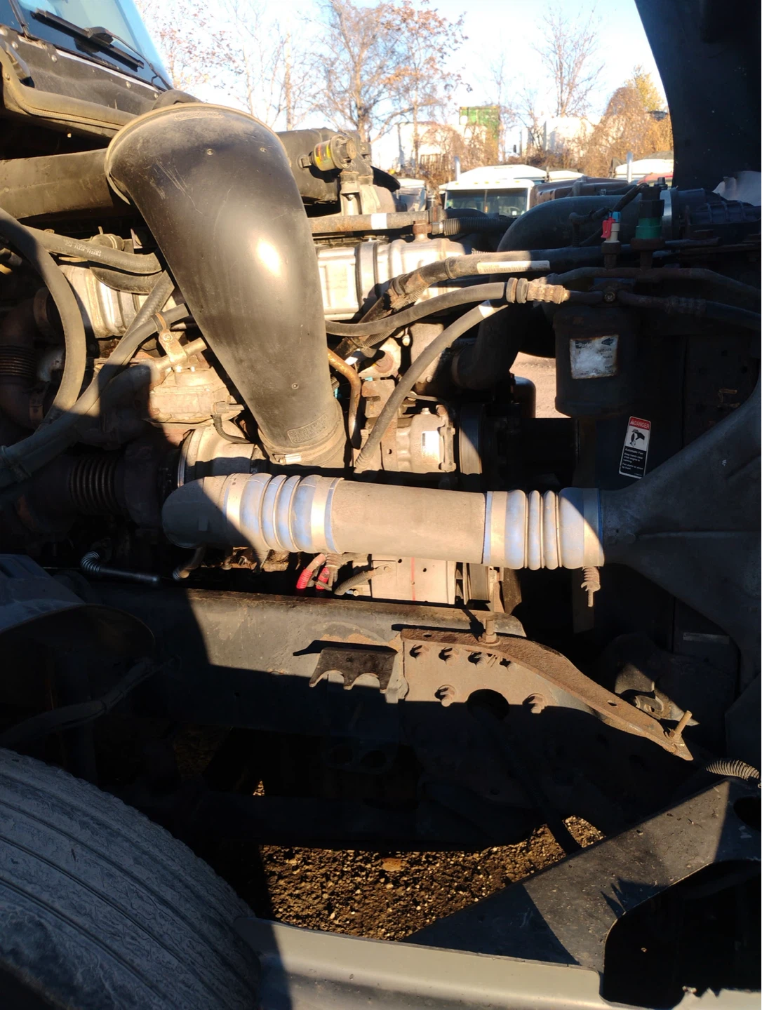 Freightliner Semi Truck - photo 3