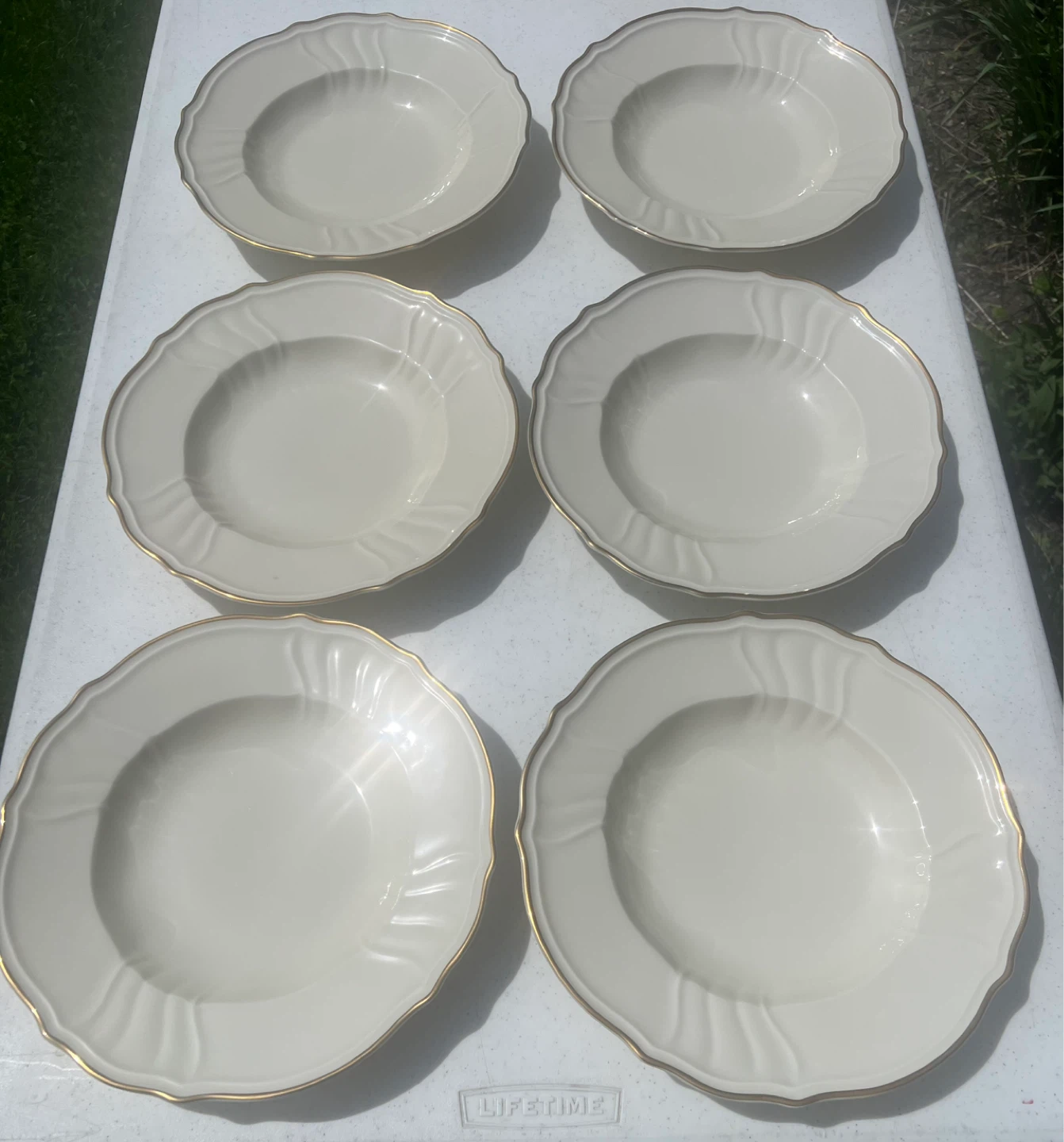 12 Rosenthal Selb Germany Parzival 9 7/8” Soup Bowls Gold Trim