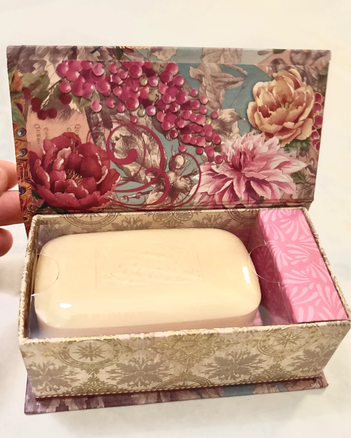 🌱NEW Peacock Music Box with Almond Soap - photo 3