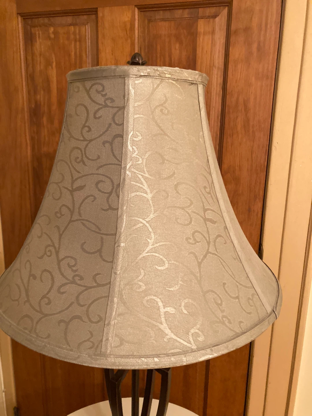 2 Table Lamp with Decorative Base and Shade - photo 4
