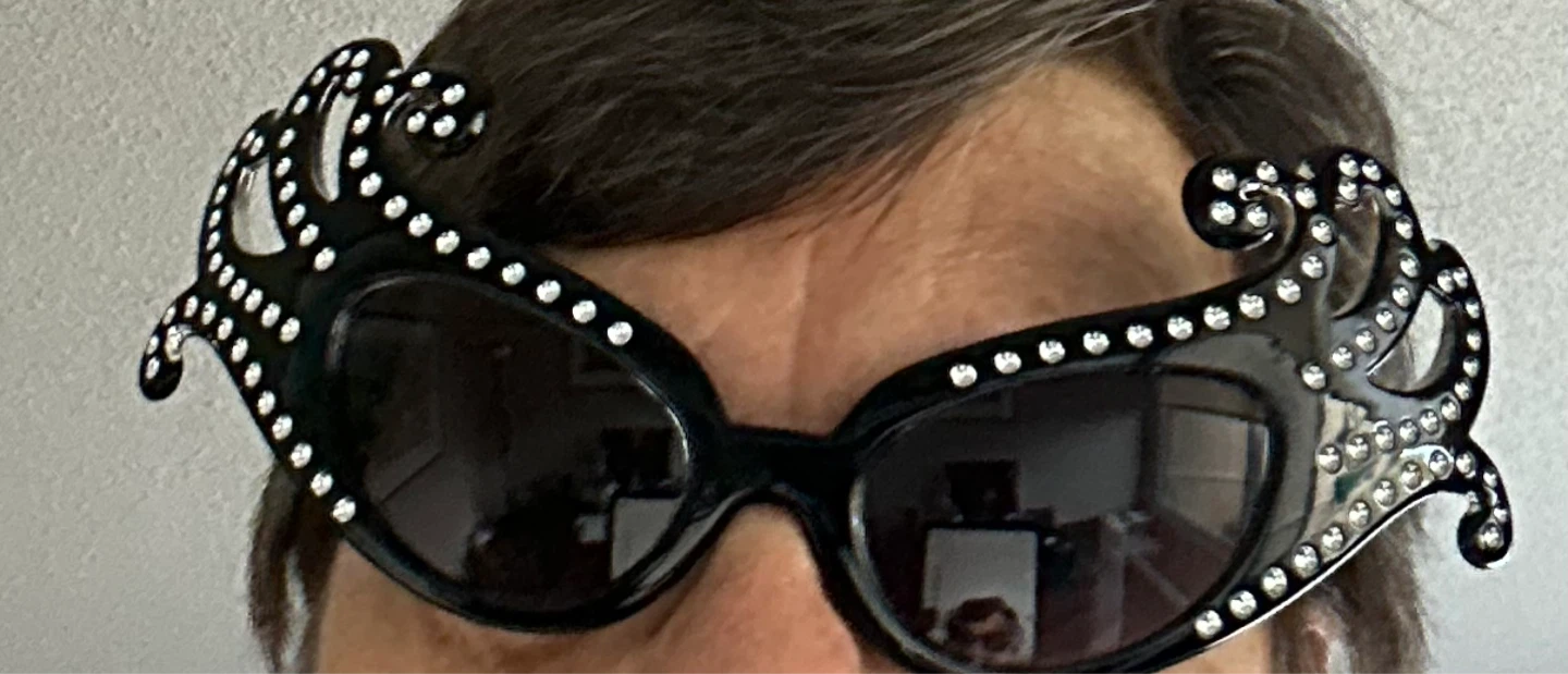 Sparkly Black Cat-Eye Sunglasses - photo 2