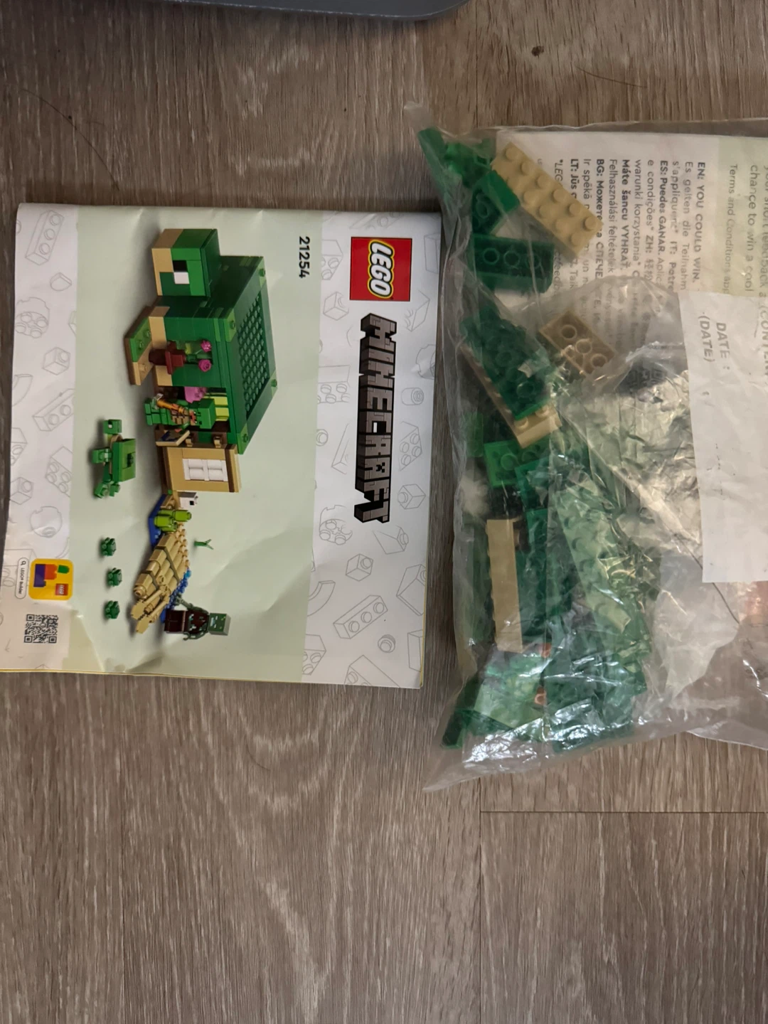 LEGO Minecraft Turtle Building Set
