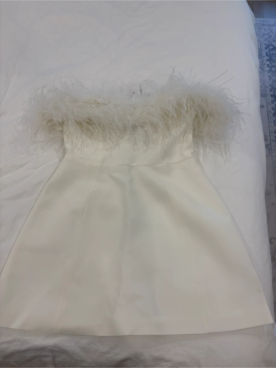 White Mini Dress with Feather Trim - photo 4
