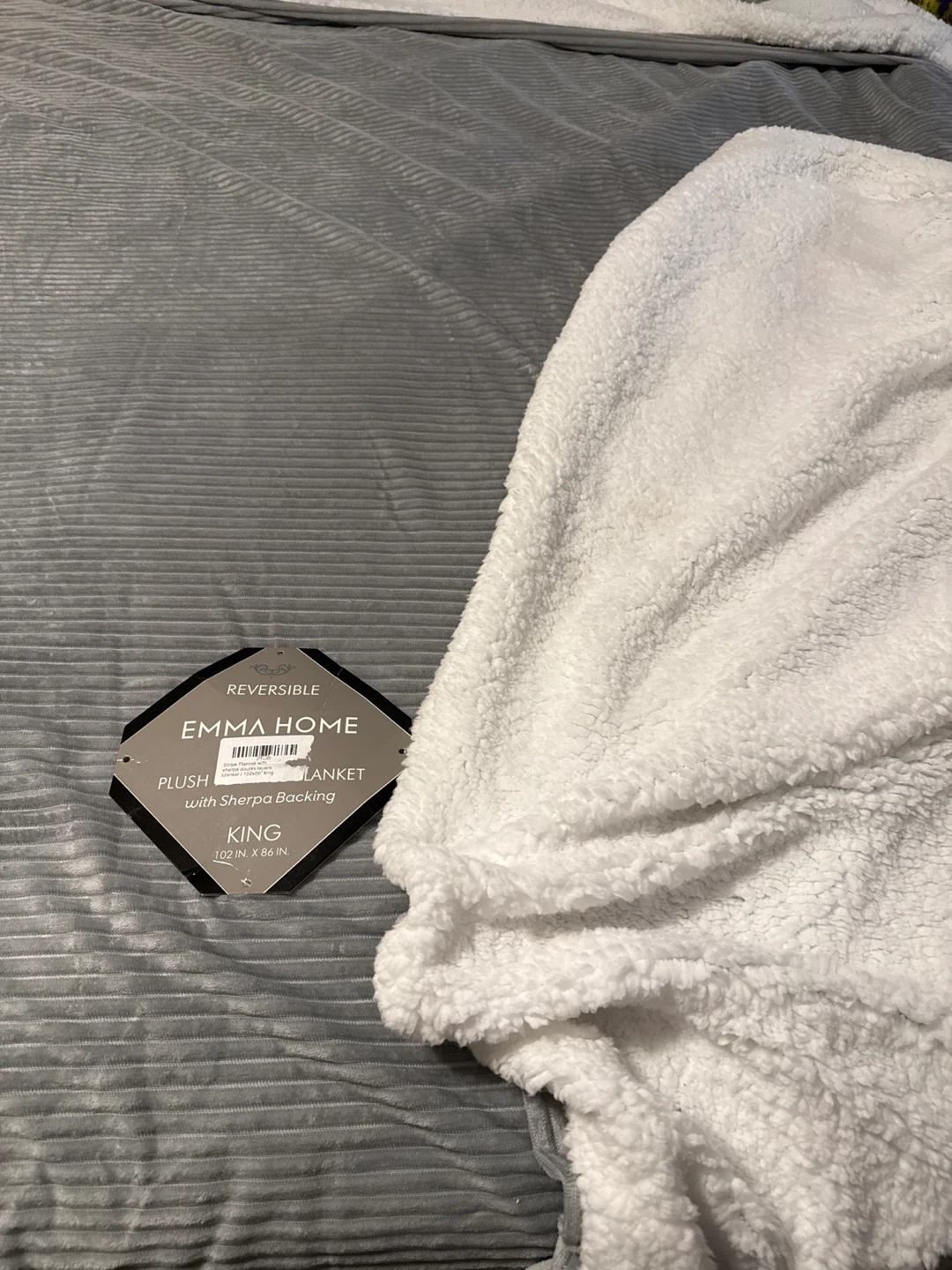🌱 Emma Home Reversible Plush Blanket with Sherpa Backing - King - photo 4