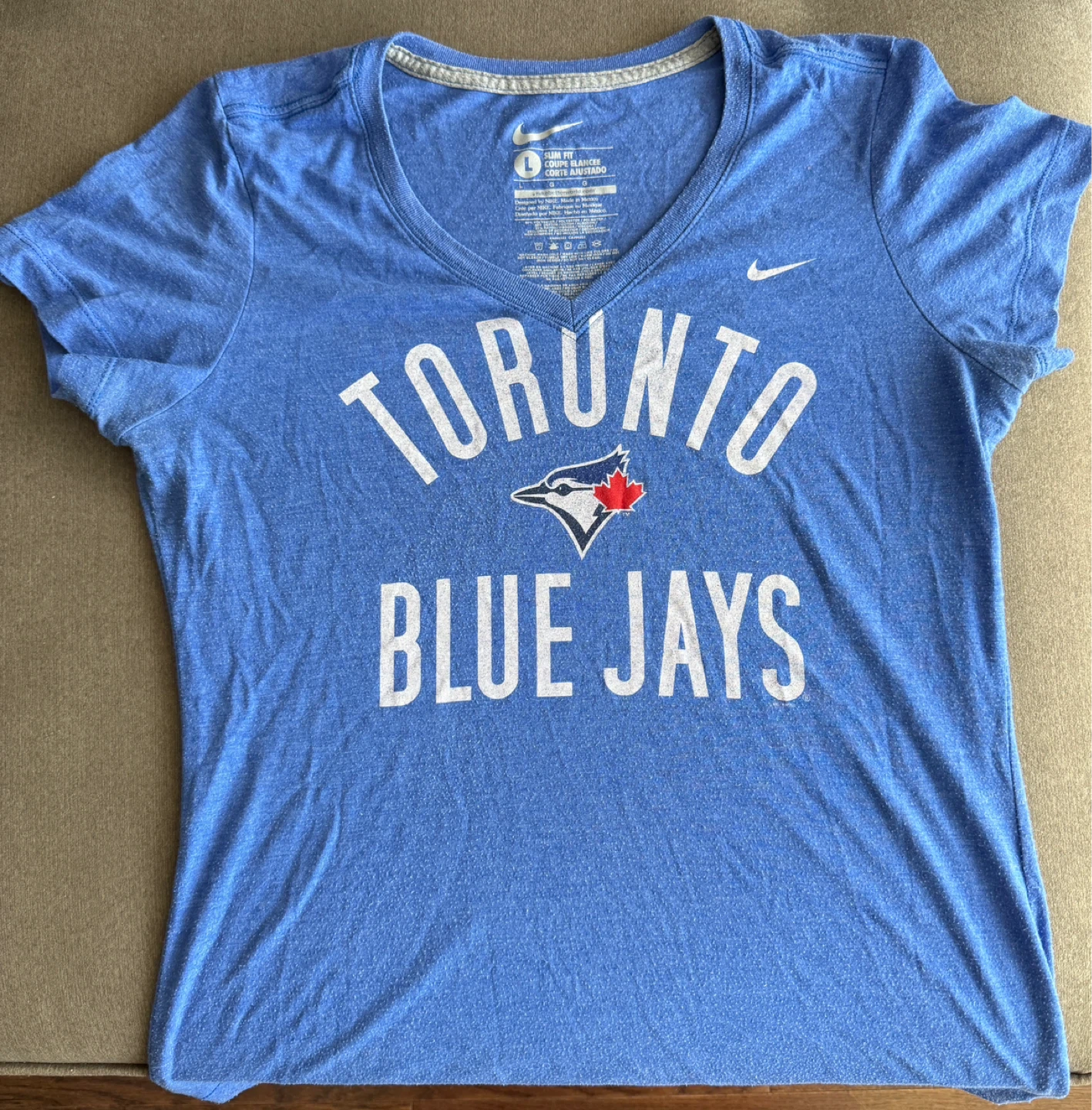 Nike Toronto Blue Jays Women's V-Neck T-Shirt Size L