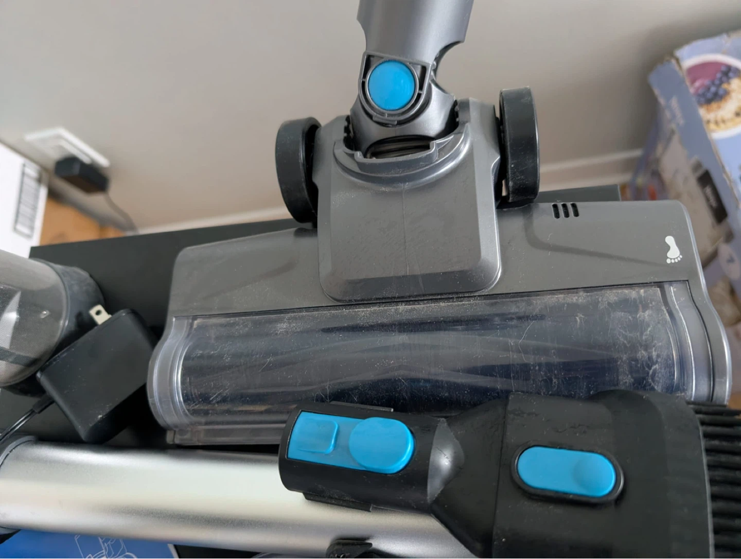 NG Cordless Vacuum Cleaner with Accessories - photo 4