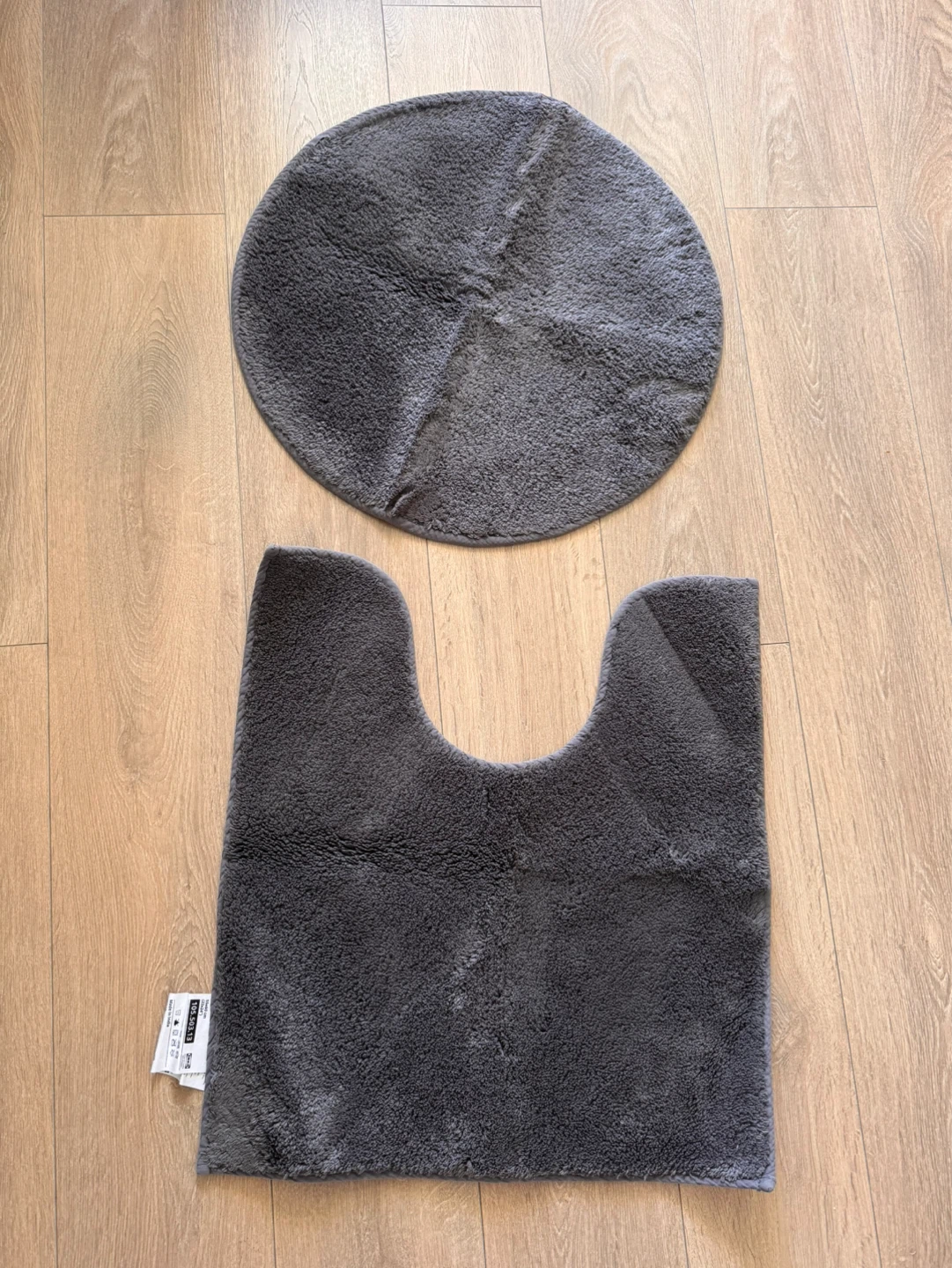 Premium 2-Piece Bathroom Mat Set (Brand New, Thick & Soft)