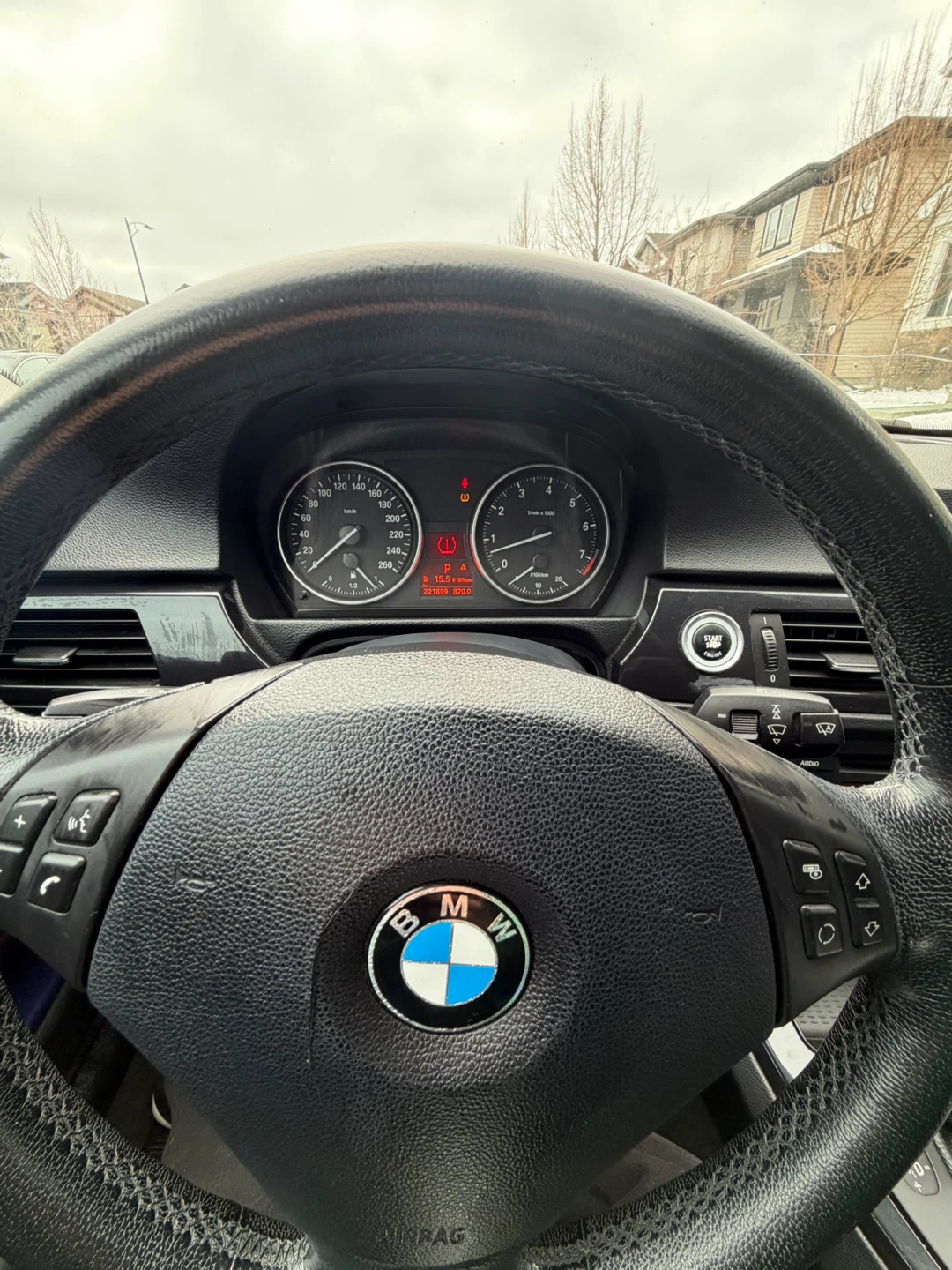 White BMW 328i Sedan - photo 4