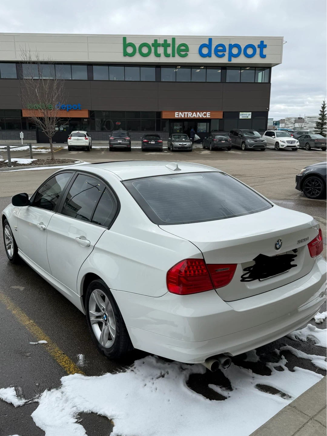 White BMW 328i Sedan - photo 3