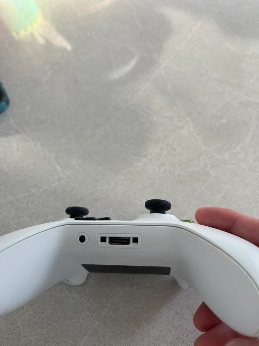 White Xbox Wireless Controller - photo 2