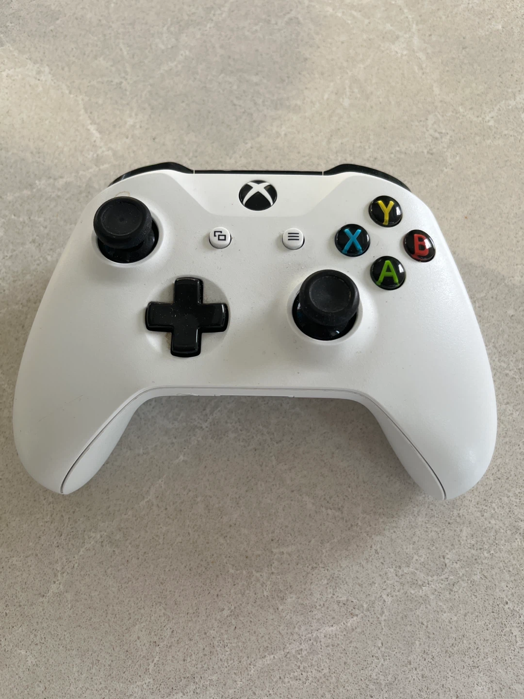 White Xbox Wireless Controller