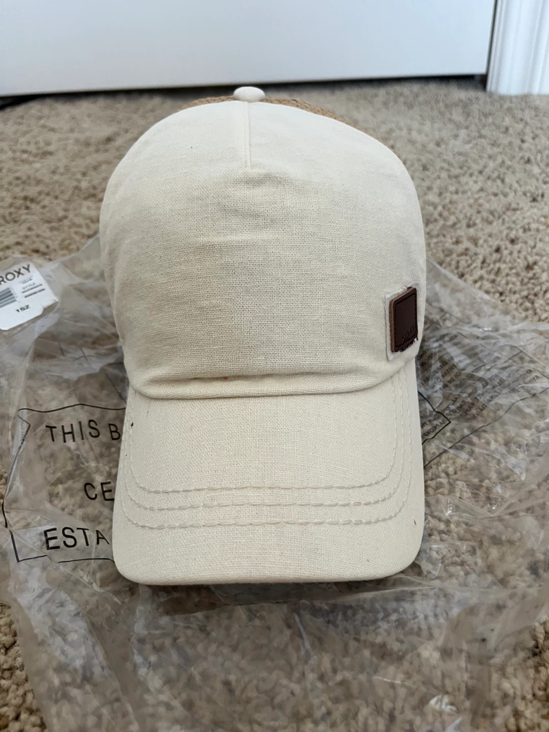 Brand New with tags Roxy Incognito Cap