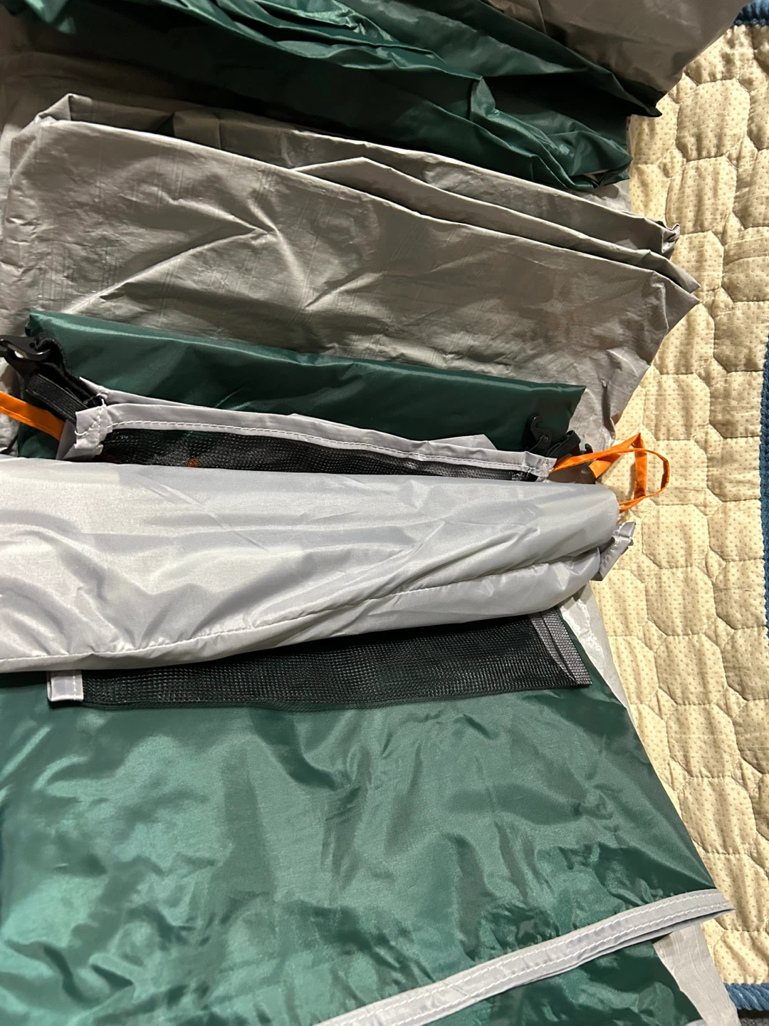 Brand new-Campros 8'x7' 2-4 Person Family Cabin Dome Tent - photo 3