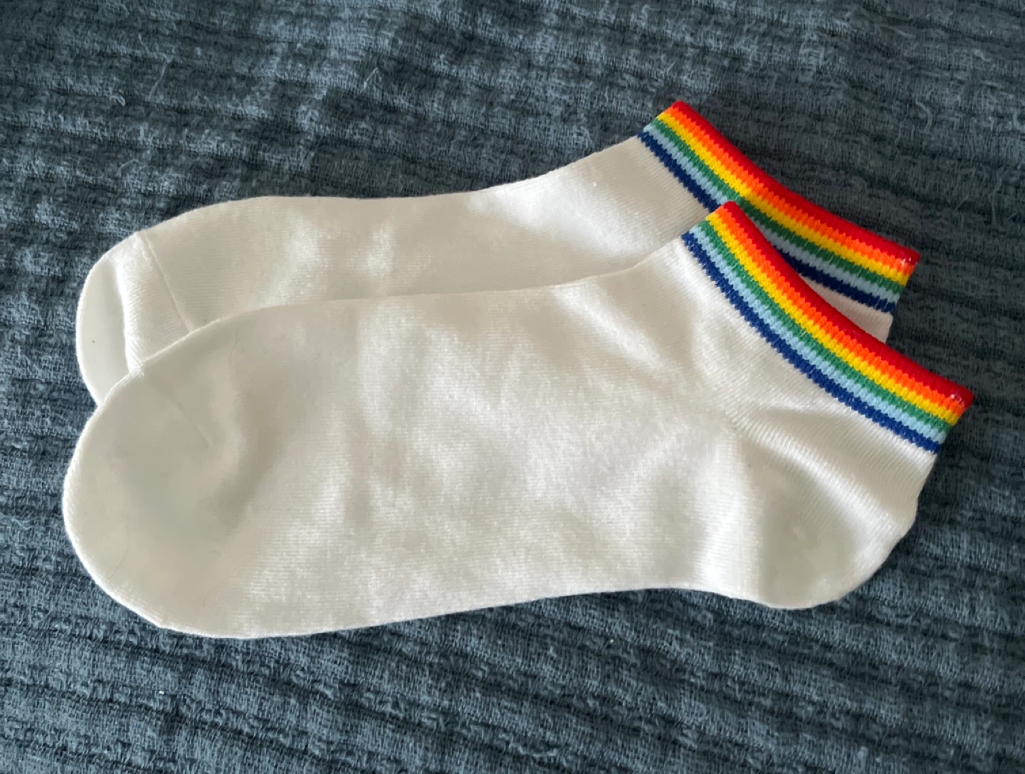 🆕White ankle socks with rainbow trim