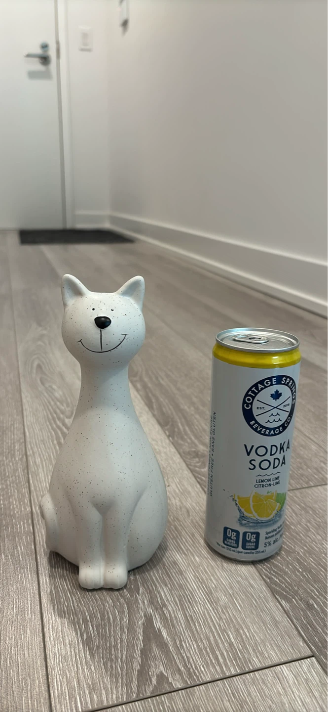 Ceramic Cat Figurine - photo 2