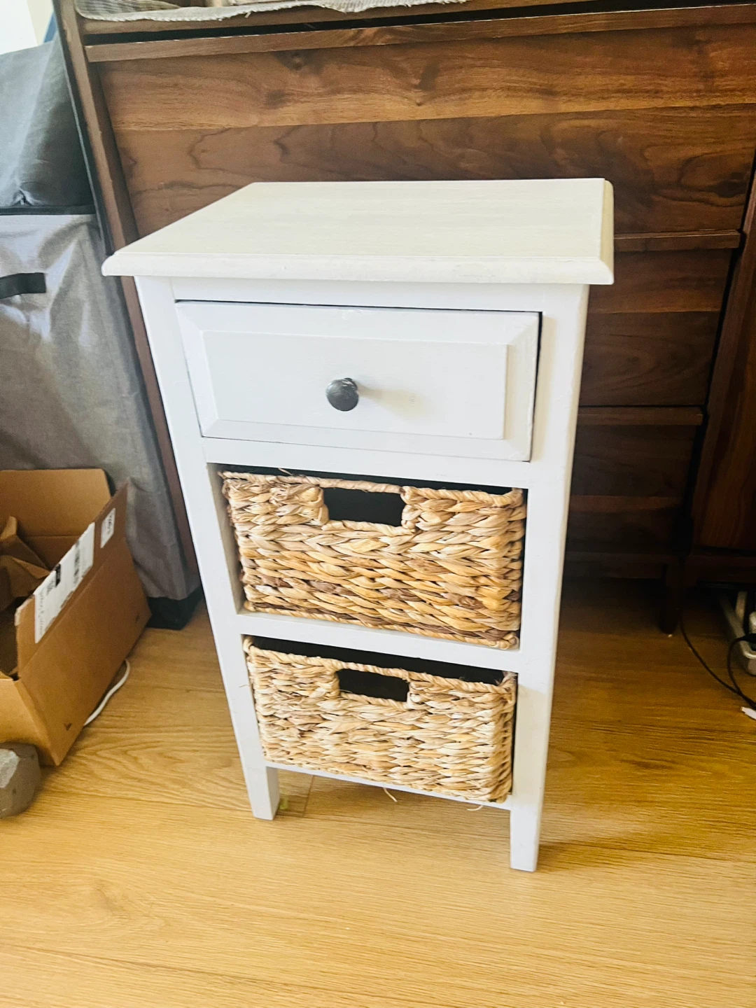 White Accent Table with 2 Wicker Baskets and Drawer