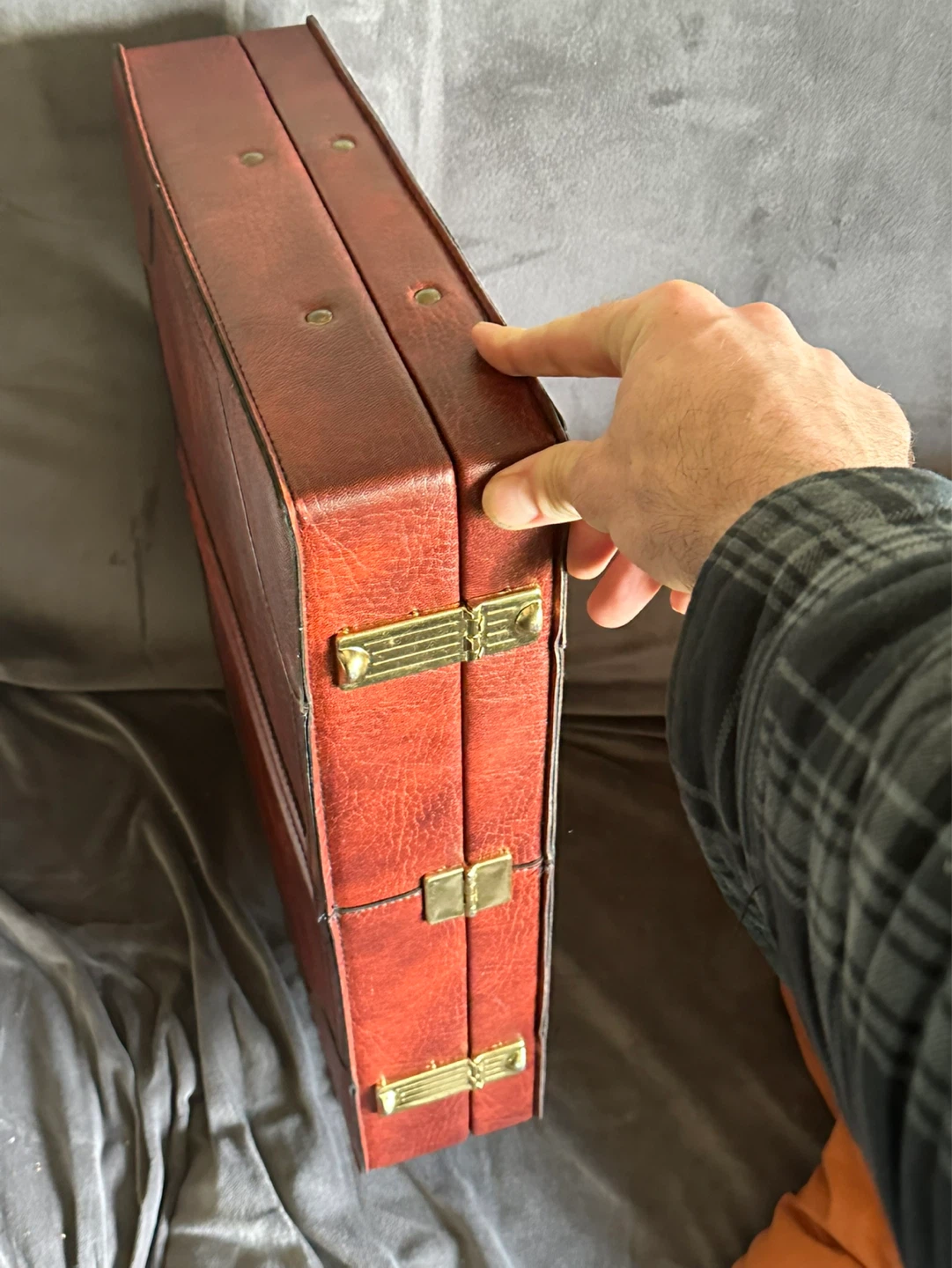 Dark brown leather briefcase - photo 5