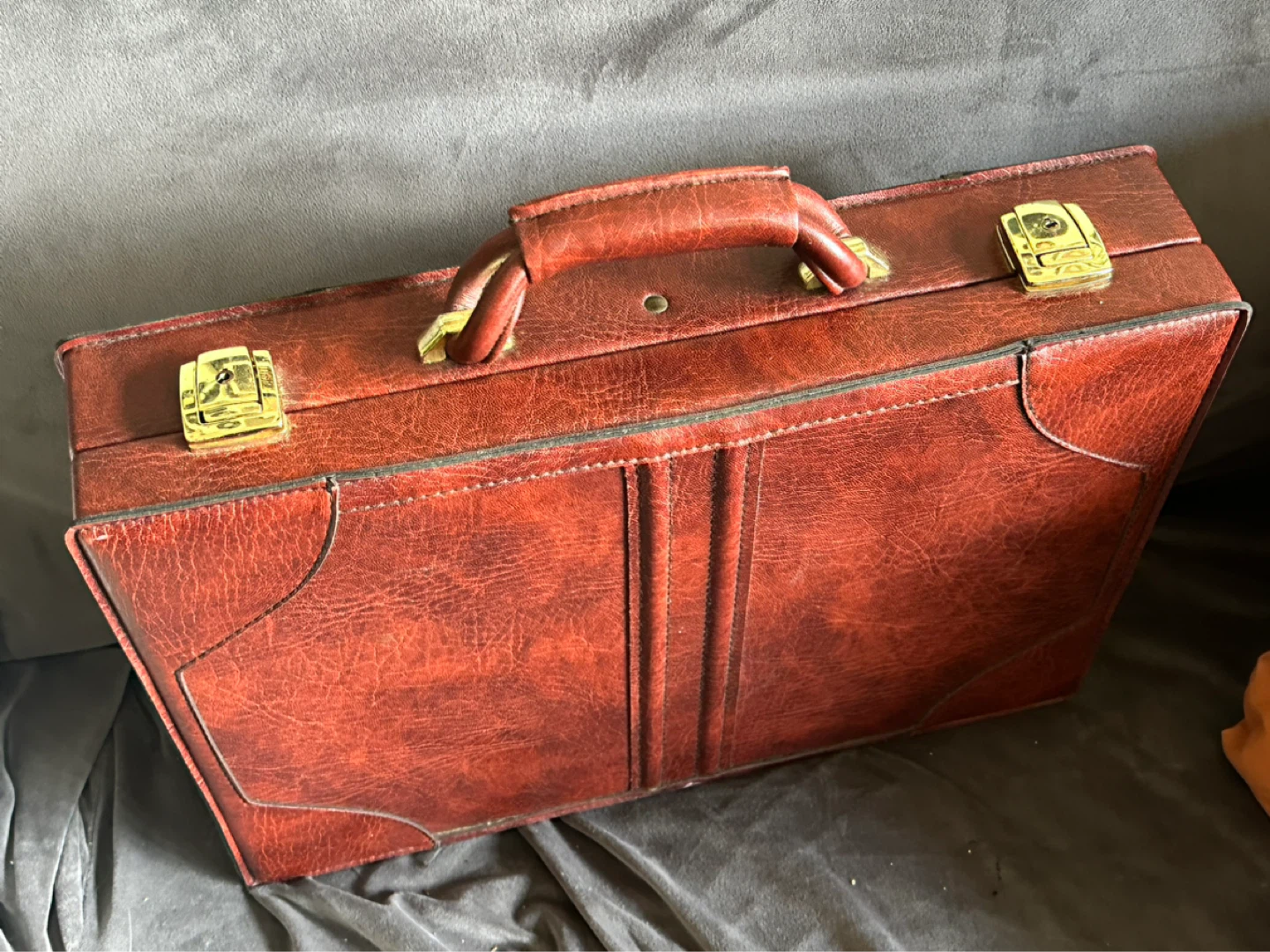Dark brown leather briefcase - photo 2