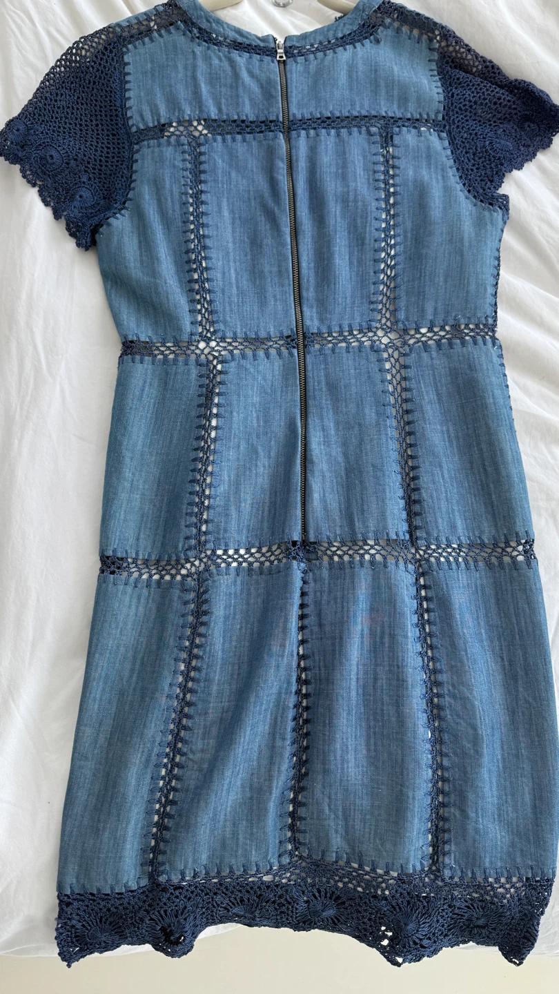 Alice + Olivia Denim Crochet Dress - photo 2
