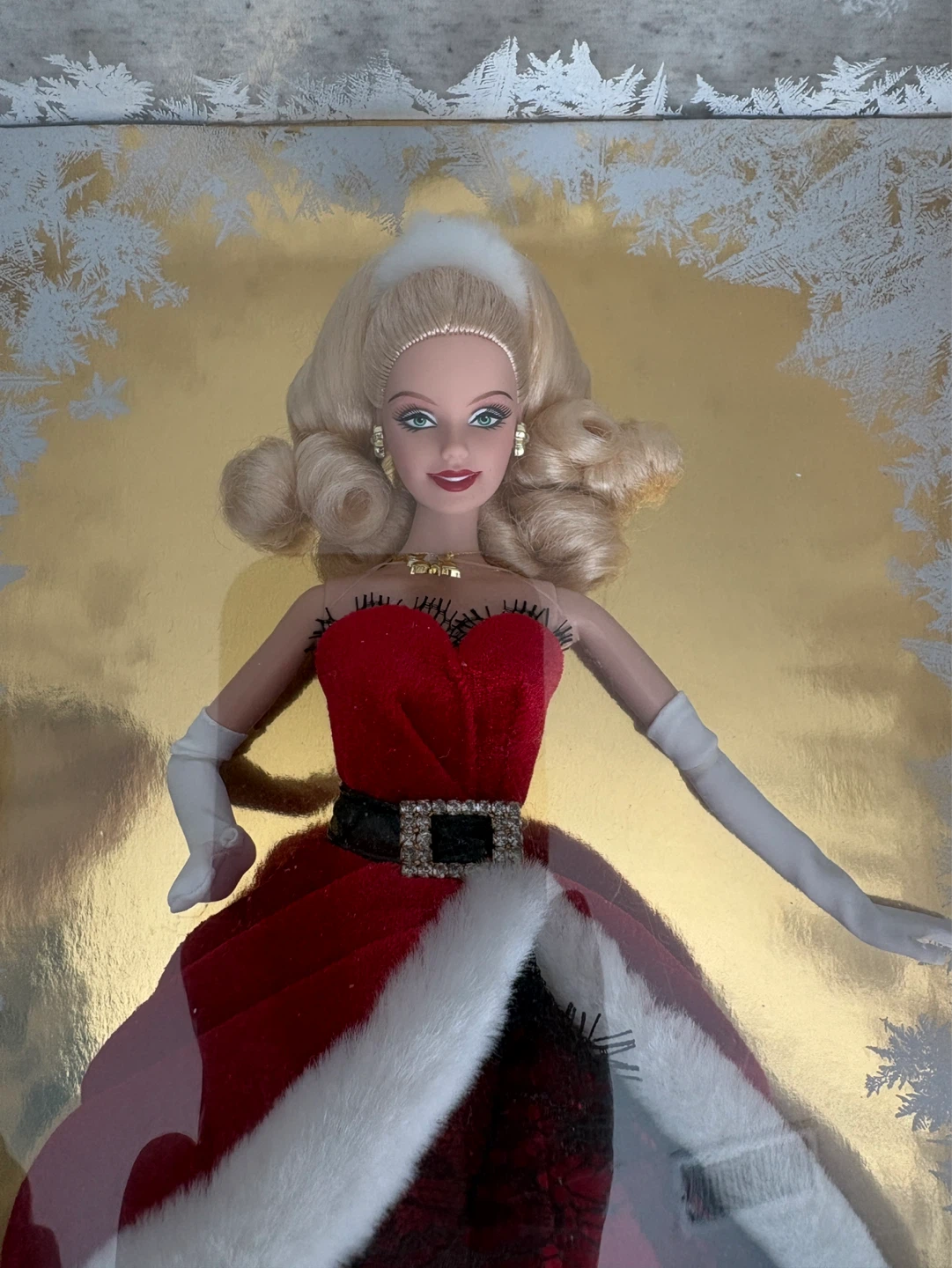 2007 Holiday Barbie Doll - photo 2